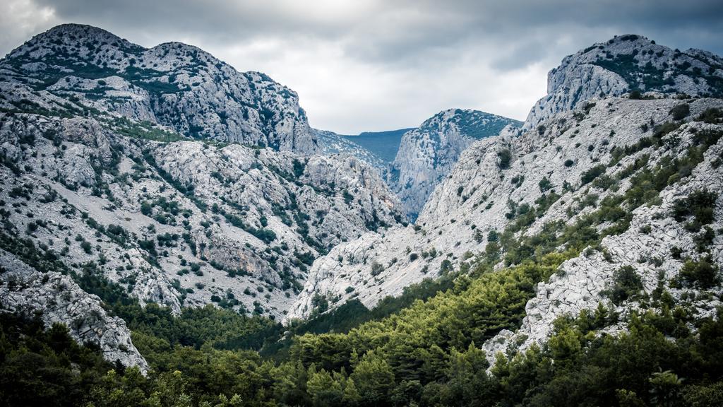 Apartments And Rooms Mare-Monti Starigrad Paklenica Zewnętrze zdjęcie