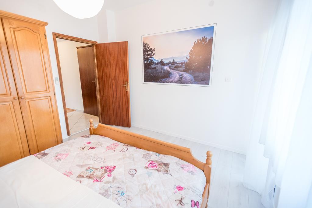 Apartments And Rooms Mare-Monti Starigrad Paklenica Zewnętrze zdjęcie